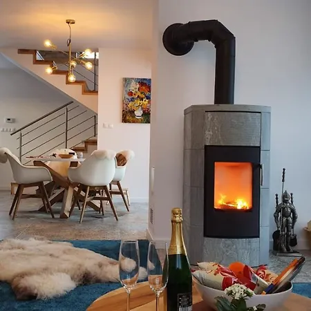 Lesna House With A Garden 2 Minutes From The Center Of The Tatras Tatil Evi *