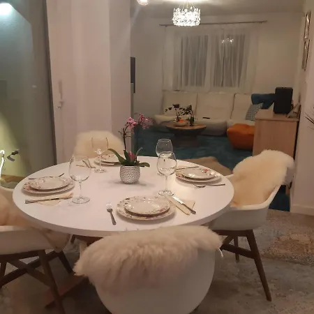 Casa de Férias Lesna House With A Garden 2 Minutes From The Center Of The Tatras