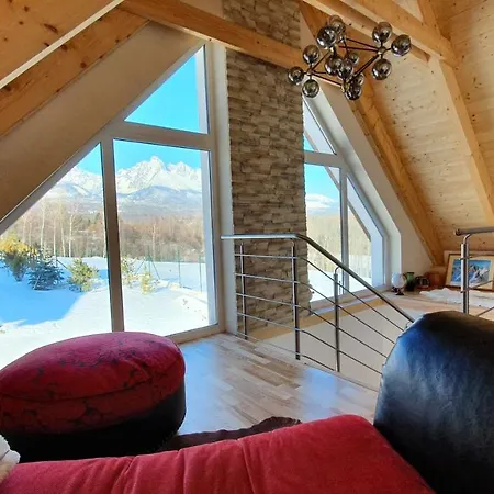 Lesna House With A Garden 2 Minutes From The Center Of The Tatras بيت للعطل *